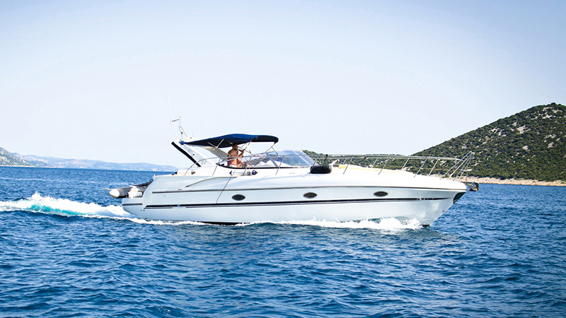 yacht-3-1